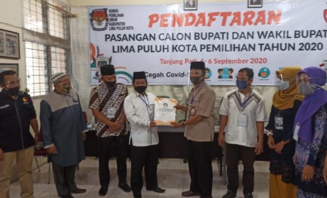 Pendaftaran pasangan calon Bupati dan Wakil Bupati Limapuluh Kota jalur Independen, Ferizal Ridwan-Nurkhalis (FN) resmi diterima Komisi Pemilihan Umum (KPU) Kabupaten Limapuluh Kota